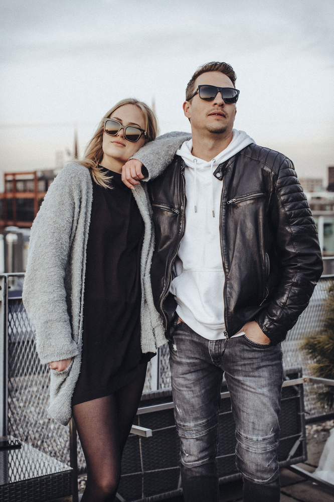 Engagement-Verlobungs-Shooting-Hamburg-HafenCity-Elphi